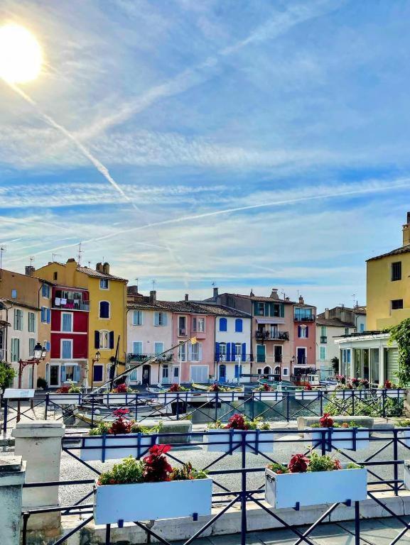 Les Hebergements De La Plage En Ville Martigues Exterior photo